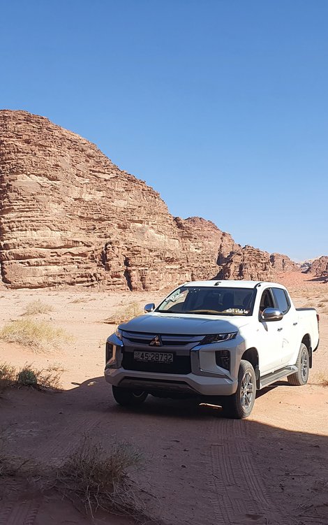 Half-day and full-day jeep tours in Wadi Rum